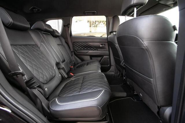 Mitsubishi OUTLANDER 2.4 PHEV Intense - Dealerond. | Leder | Stoel/stuurverw. | 360 cam.