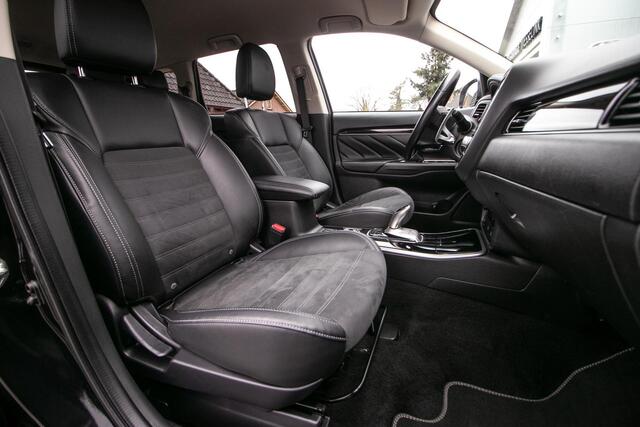 Mitsubishi OUTLANDER 2.4 PHEV Intense | Apple carplay/Android auto | Keyless | Led verlichting | Cam