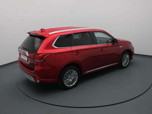 Mitsubishi OUTLANDER 2.4 PHEV Intense