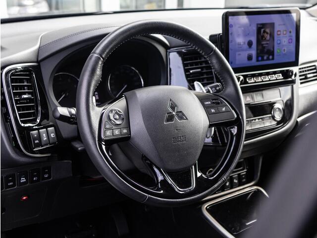 Mitsubishi OUTLANDER 2.0 Connect Pro | Trekhaak | Camera |