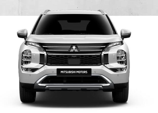 Mitsubishi OUTLANDER 2.4 PHEV Intense+ RIJKLAAR | Nieuw uit voorraad leverbaar