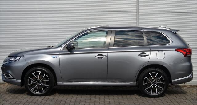 Mitsubishi OUTLANDER PHEV 2.4 INSTYLE 4WD | PLUG IN HYBRID | FULL OPTIONS | ADAPTIEF CRUISE | SCHUIFDAK | FABRIEKSGARANTIE TOT 04-01-2027* | ALL IN RIJKLAARPRIJS