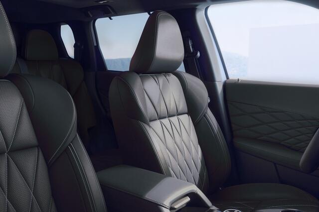 Mitsubishi OUTLANDER Black Edition 2.4 Plug-in Hybride | Achteruitrijcamera | Adaptive Cruise Control (ACC) | Automatic High Beam (AHB)