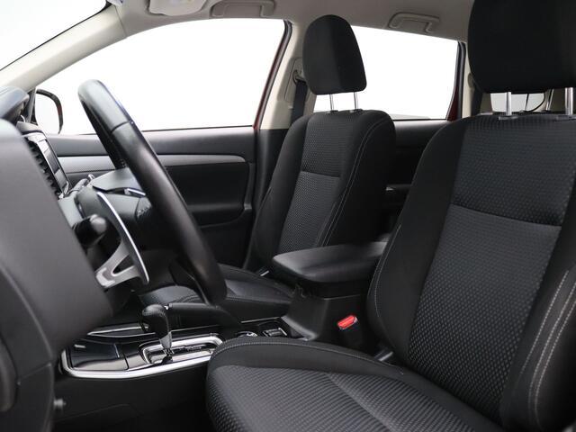 Mitsubishi OUTLANDER 150pk Connect Pro Apple Carplay/Android Auto | Climate