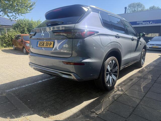 Mitsubishi OUTLANDER 2.4 PHEV Limited Edition
