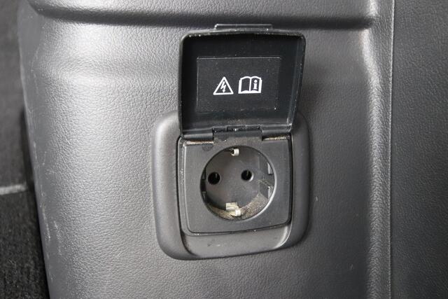 Mitsubishi OUTLANDER 2.4 PHEV Instyle Leder, E.achterklep, Trekhaak