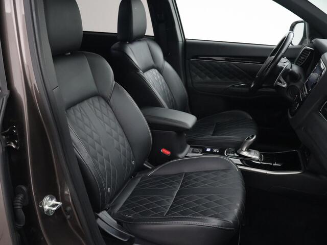 Mitsubishi OUTLANDER 2.4 PHEV INTENSE+ 4WD + LEDER EXCLUSIVE | 360 CAMERA | CARPLAY | TREKHAAK | STOEL/STUURVERW.