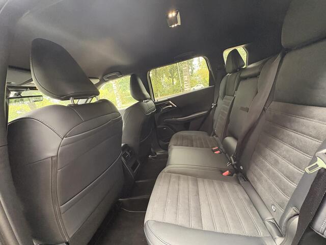 Mitsubishi OUTLANDER 2.4 PHEV Intense+ | Navigatie | Adaptieve Cruise Control | Head-Up Display | Elek. Achterklep | FABRIEKSGARANTIE TOT 06-2034!