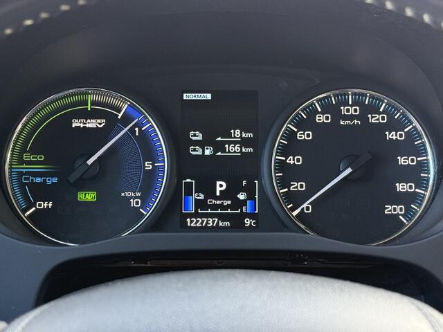 Mitsubishi OUTLANDER BWJ 2021 | 2.4 225PK PHEV Pure | CLIMA | NAVI | STOELVERW | CAMERA A | CARPLAY |