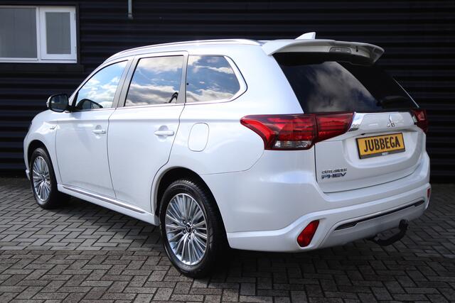 Mitsubishi OUTLANDER 2.4 PHEV Intense Dealer O.H. Trekhaak