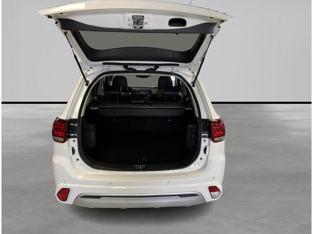 Mitsubishi OUTLANDER 2.4 PHEV Limited adaptieve cruise controle