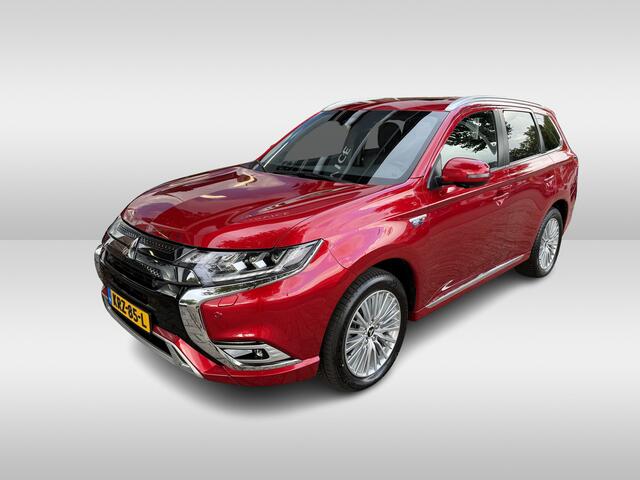 Mitsubishi OUTLANDER 2.4 PHEV Instyle | stoelverwarming | schuifdak | trekhaak | nappa leder |