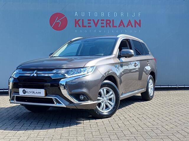 Mitsubishi OUTLANDER 2.4 PHEV Pure | TREKHAAK AFNEEMBAAR | CAMERA | PDC | Wij bieden financiering mogelijkheden aan.