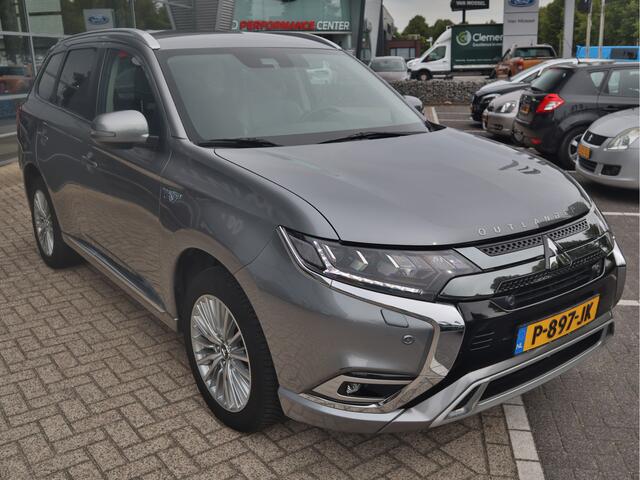 Mitsubishi OUTLANDER 2.4 PHEV Plug-In-Hybrid Intense+ | Camera | Bluetooth | Cruise Control | Keyless | Apple Carplay/Android Auto |