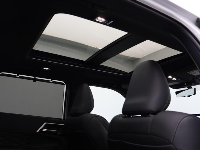 Mitsubishi OUTLANDER 2.4 PHEV Instyle | Trekhaak | Stoelverwarming Voor en Achter | Elektrische Achterklep | Yamaha audio | Panoramadak | Stoelmassage |