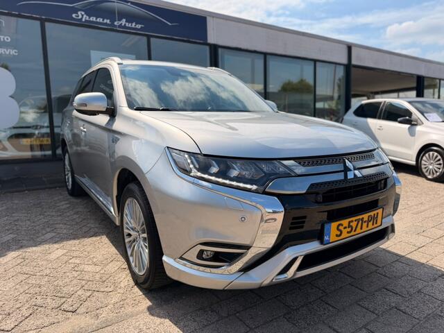 Mitsubishi OUTLANDER 2.4 PHEV Instyle + | PANO | LEER | CARPLAY | 360''CAMERA |