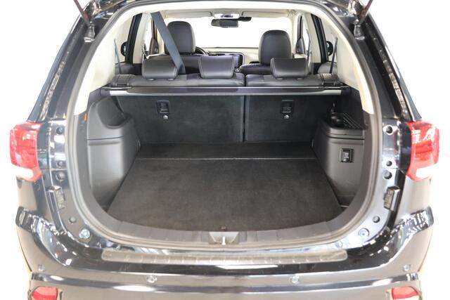 Mitsubishi OUTLANDER 2.4 PHEV Intense | Trekhaak | Cruise Adaptief | Apple Carplay