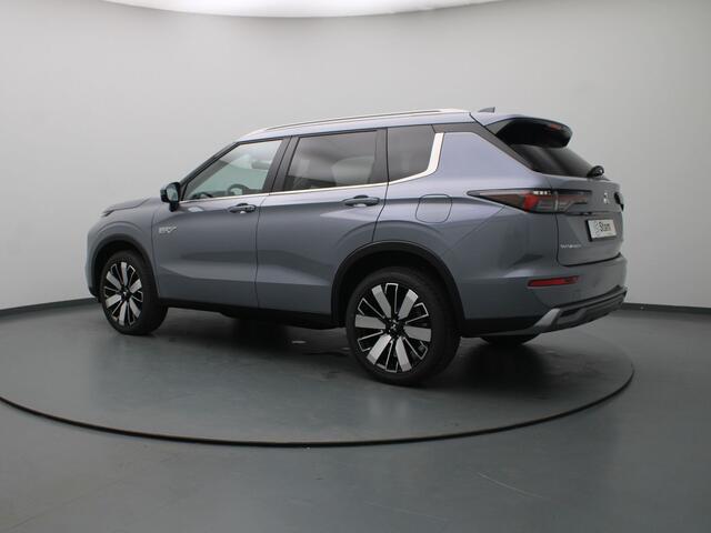 Mitsubishi OUTLANDER 306pk PHEV First Edition Apple Carplay/Android Auto | Climate