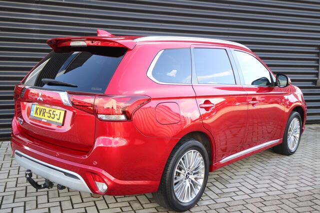 Mitsubishi OUTLANDER 2.4 PHEV Instyle Opendak, Adaptive cruise, Leder, Trekhaak