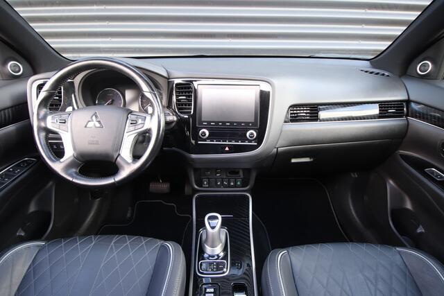Mitsubishi OUTLANDER 2.4 PHEV Instyle Opendak, Adaptive cruise, Leder, Trekhaak