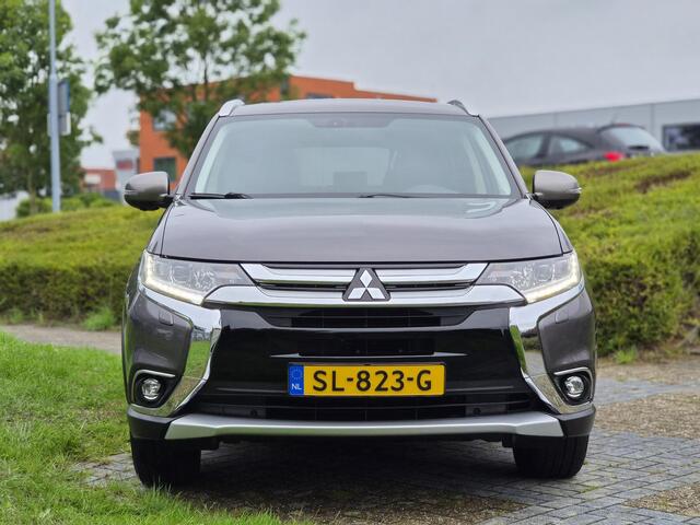 Mitsubishi OUTLANDER 2.0 Instyle 7 PERSOONS