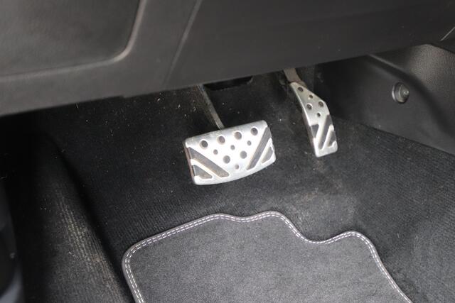 Mitsubishi OUTLANDER 2.4 PHEV S-Edition Ruby Black, Trekhaak