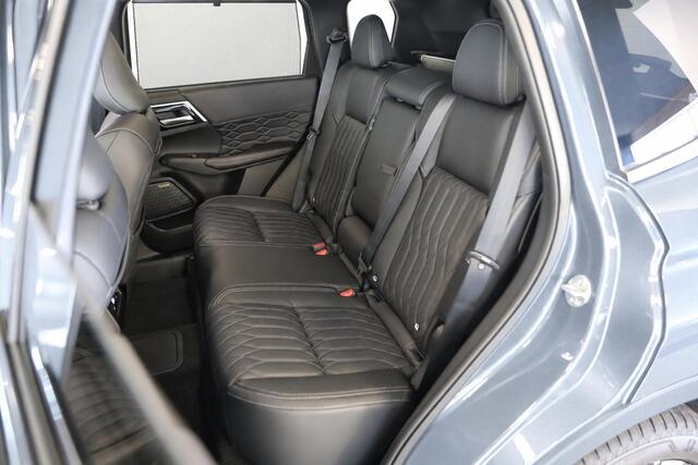 Mitsubishi OUTLANDER 2.4 PHEV Instyle | Moonstone Grey | Schuif- kanteldak | Leer