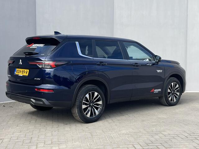 Mitsubishi OUTLANDER 2.4 PHEV Intense MY26 / Adaptief Cruise Control / Apple Carplay&Android Auto / 1600kg trekgewicht / Full-Map Navigatie / Airco / Stoelverwarming Voor / 360 Camera+Sensoren /