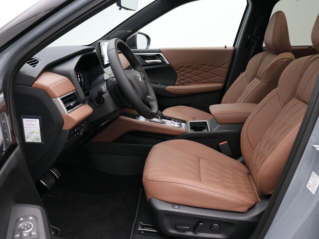 Mitsubishi OUTLANDER 2.4 PHEV Instyle+ / 1600KG Trekgewicht / Glazen schuif-kanteldak / Style Pack Black / Lederen bekleding / Adaptieve Cruise Control / Massage voorstoelen / HUD Display / Full Option /