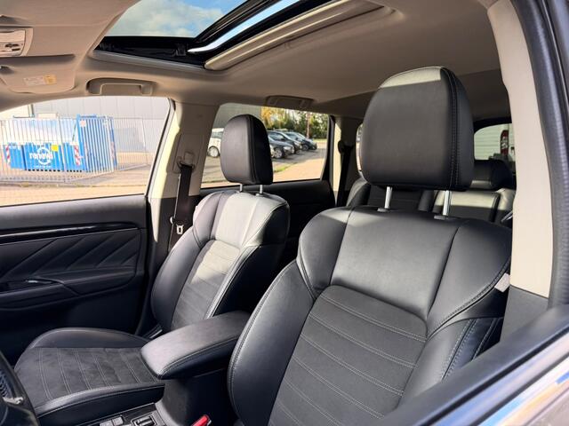 Mitsubishi OUTLANDER 2.4 PHEV Intense+ | PANO | LEER | CARPLAY | 360''CAMERA |