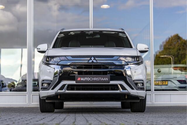 Mitsubishi OUTLANDER 2.4 PHEV Instyle | Pano | 360° Camera | Leder