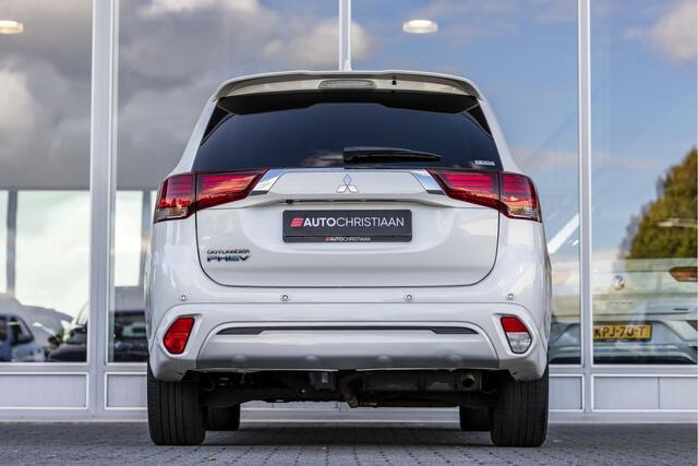Mitsubishi OUTLANDER 2.4 PHEV Instyle | Pano | 360° Camera | Leder