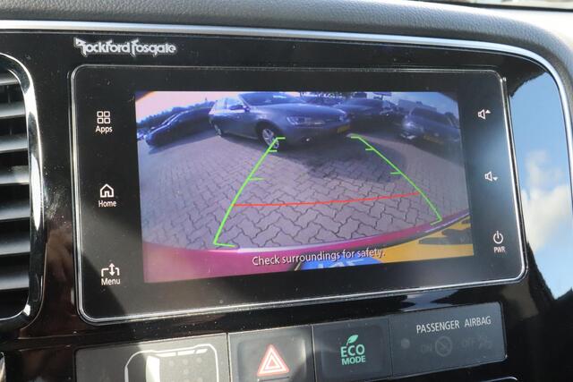 Mitsubishi OUTLANDER 2.0 PHEV Premium | Achteruitrijcamera | Stoelverwarming | Lichtmetalen wielen | Cruise Control | Airco |