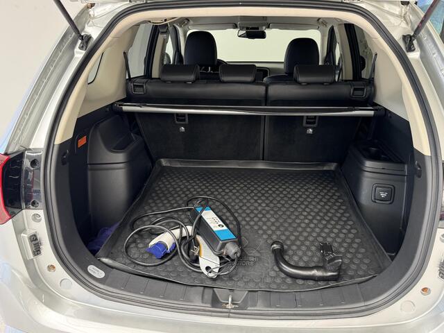 Mitsubishi OUTLANDER 2.4 PHEV Intense | Trekhaak | Navigatie | Camera | Stoelverwarming | Climate Control | – foto 9
