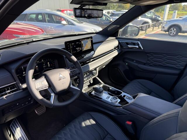 Mitsubishi OUTLANDER 2.4 PHEV Instyle *Nieuwe Auto!*