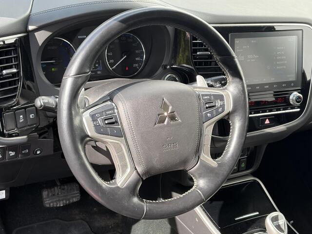 Mitsubishi OUTLANDER 2.4 PHEV Intense+ All-Seasons, Elektrische achterklep, Stuurverwarming – foto 5