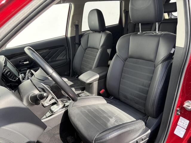 Mitsubishi OUTLANDER 2.4 PHEV Intense+ All-Seasons, Elektrische achterklep, Stuurverwarming – foto 6