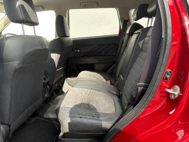Mitsubishi OUTLANDER 2.4 PHEV Intense+ All-Seasons, Elektrische achterklep, Stuurverwarming – foto 7