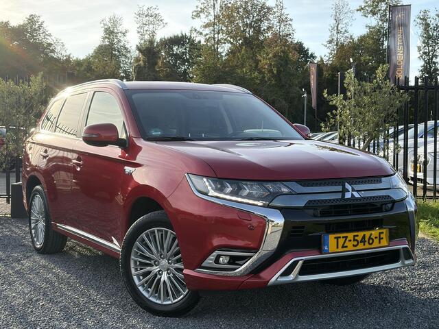 Mitsubishi OUTLANDER 2.4 PHEV Intense ?1e Eigenaar?Trakhaak?SOH 67%?Carplay?Camera?Alcantara-Leder?Stoelverw-Stoelverkoeling?Clima?Cruise?Pdc V+A?Keyless?Net beurt gehad?18" Lmv?N.A.P?Apk tot 10-2027