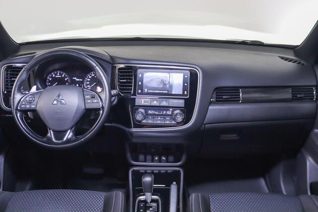 Mitsubishi OUTLANDER 2.0 Instyle 7-Persoons Schuifkanteldak, Trekhaak, LED, Cruise Control – foto 3