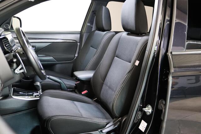 Mitsubishi OUTLANDER 2.0 Instyle 7-Persoons Schuifkanteldak, Trekhaak, LED, Cruise Control – foto 4