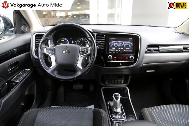 Mitsubishi OUTLANDER 2.4 PHEV Intense – foto 10