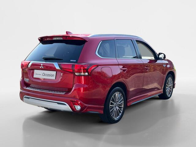 Mitsubishi OUTLANDER 2.4 PHEV autom. Intense+ NL Auto | Pano dak | Trekhaak | LED | Alcantara | Blind Spot | Stoel-/stuurverwarming | etc. – foto 9