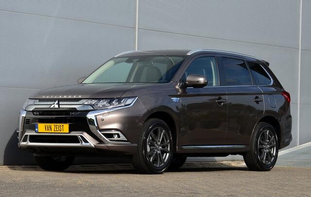 Mitsubishi OUTLANDER PHEV 2.4 INTENSE PLUS 4WD | PLUG IN HYBRID | SoH 85% | V2H | ADAPTIEF CRUISE | TREKHAAK 1500KG | ELEKTR. ACHTERKLEP | FABRIEKSGARANTIE TOT 20-01-2028* | ALL IN RIJKLAAPRIJS – foto 6