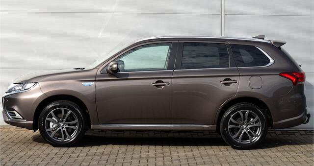 Mitsubishi OUTLANDER PHEV 2.4 INTENSE PLUS 4WD | PLUG IN HYBRID | SoH 85% | V2H | ADAPTIEF CRUISE | TREKHAAK 1500KG | ELEKTR. ACHTERKLEP | FABRIEKSGARANTIE TOT 20-01-2028* | ALL IN RIJKLAAPRIJS – foto 7