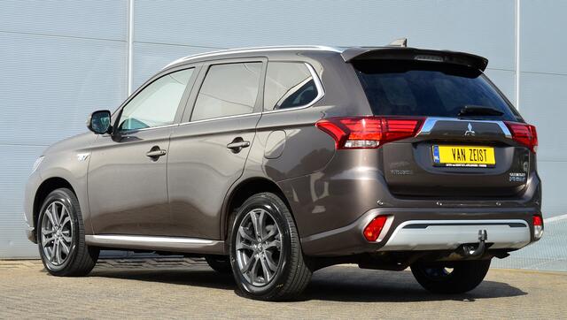 Mitsubishi OUTLANDER PHEV 2.4 INTENSE PLUS 4WD | PLUG IN HYBRID | SoH 85% | V2H | ADAPTIEF CRUISE | TREKHAAK 1500KG | ELEKTR. ACHTERKLEP | FABRIEKSGARANTIE TOT 20-01-2028* | ALL IN RIJKLAAPRIJS – foto 8