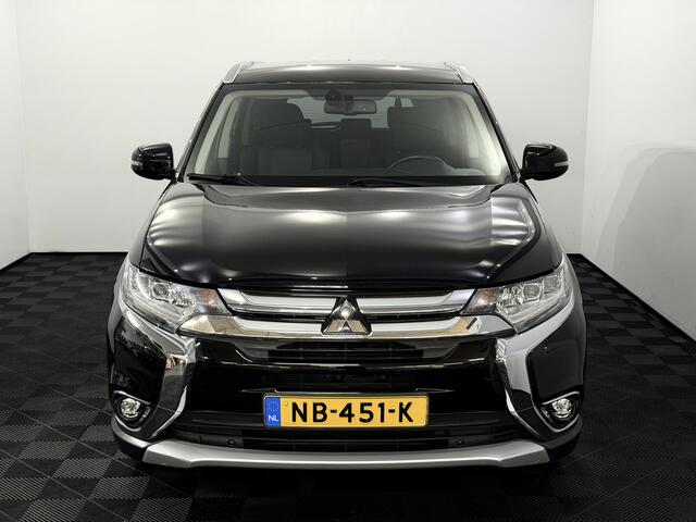 Mitsubishi OUTLANDER 2.0 Executive Edition 7P Camera, Clima, Cruise control, Keyless start, A start stop, Lichtmetalen velgen, Stoelverwarming/Koeling – foto 2