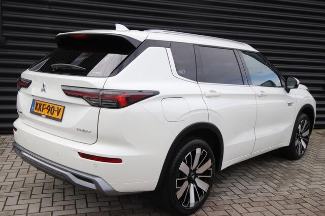 Mitsubishi OUTLANDER 2.4 PHEV Instyle Limited Edition Pano, Adaptieve koplampen – foto 2