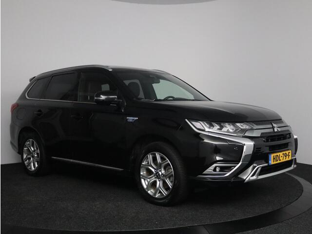 Mitsubishi OUTLANDER 2.4 PHEV Intense+ | Schuif-kanteldak | Leder | Plug-in Hybrid – foto 5