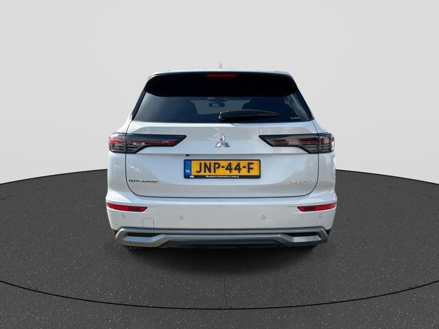 Mitsubishi OUTLANDER 2.4 PHEV First Edition | Rijklaar | All Season Banden | Navigatie | 360 Camera | Climate Control – foto 4